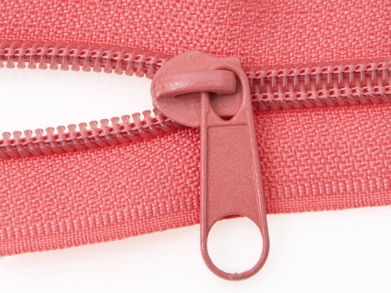 SLIDER FOR NYLON ZIPPER TAPES 5 NON LOCK PINK 136 100/500 PCS