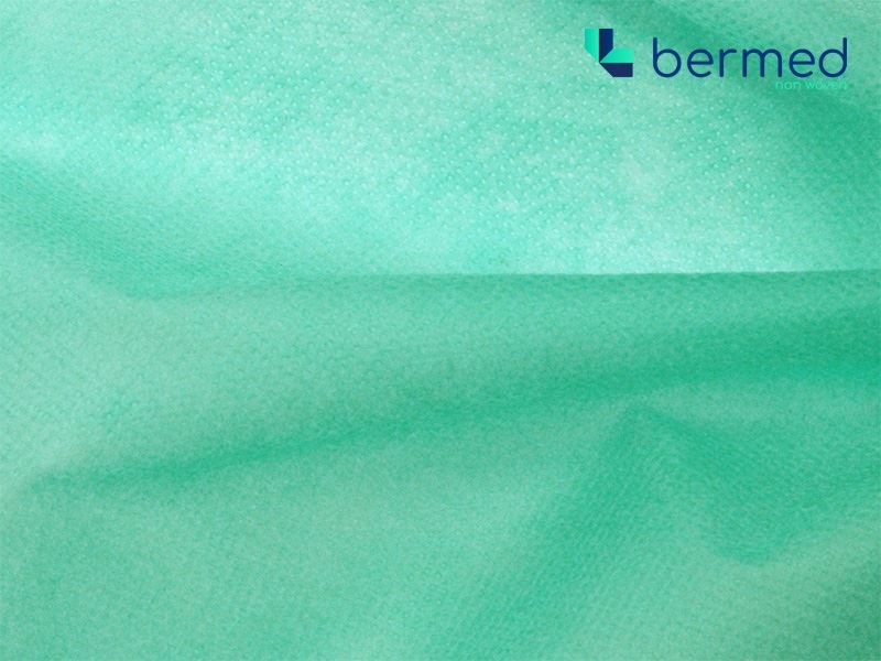 PP NONWOVEN      FABRICS   30 G/M2 MEDICAL GREEN 160 CM 500 MB
