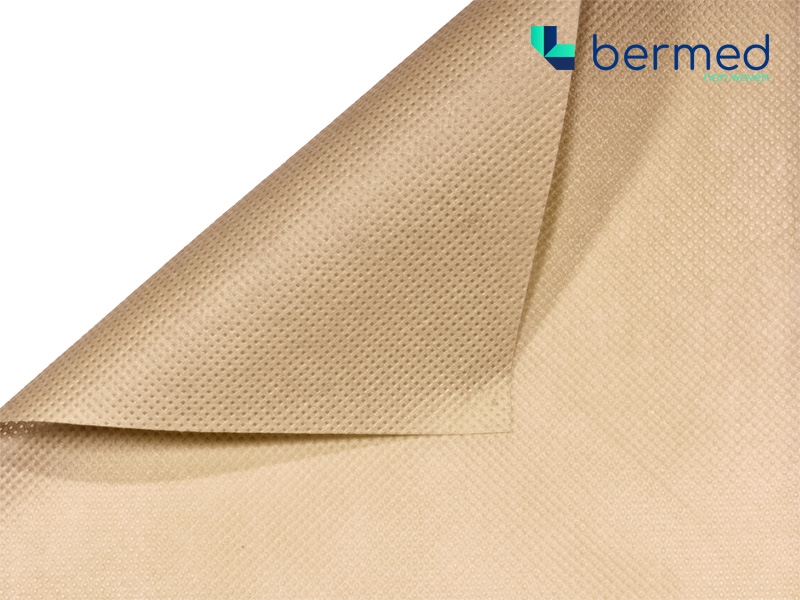 PP NONWOVEN FABRICS 70     G/M2 BEIGE 160 CM 200 MB