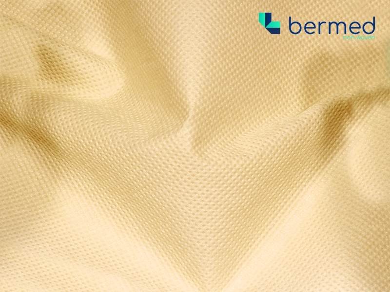PP NONWOVEN FABRICS 60 G/M2 LIGHT BEIGE 160 CM 264 MB