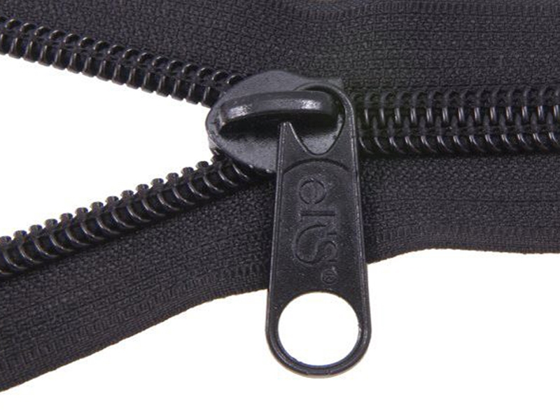 SLIDER FOR NYLON ZIPPER TAPES 8 NON LOCK EFS SCHWARZ 50/500 ST.