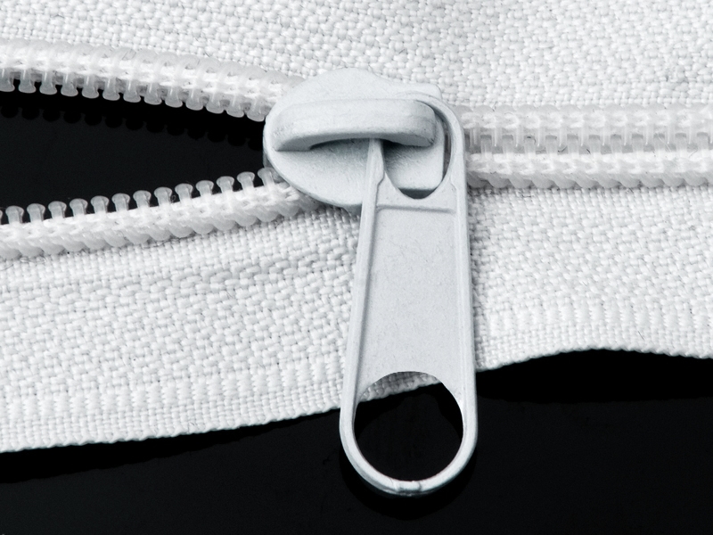 SLIDER FOR NYLON  ZIPPER TAPES 5 NON LOCK 2,0 G  WHITE 501