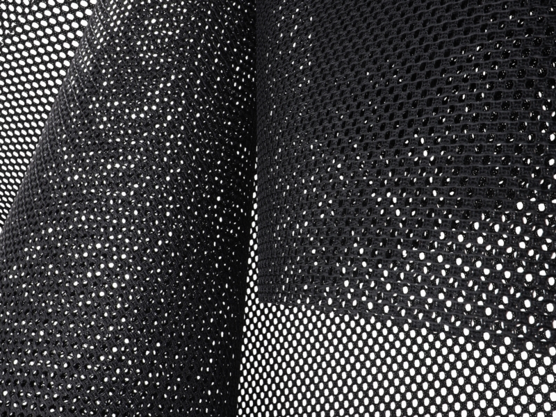 NETZ SCHWARZ 290 G/M2 160  CM  50 LM