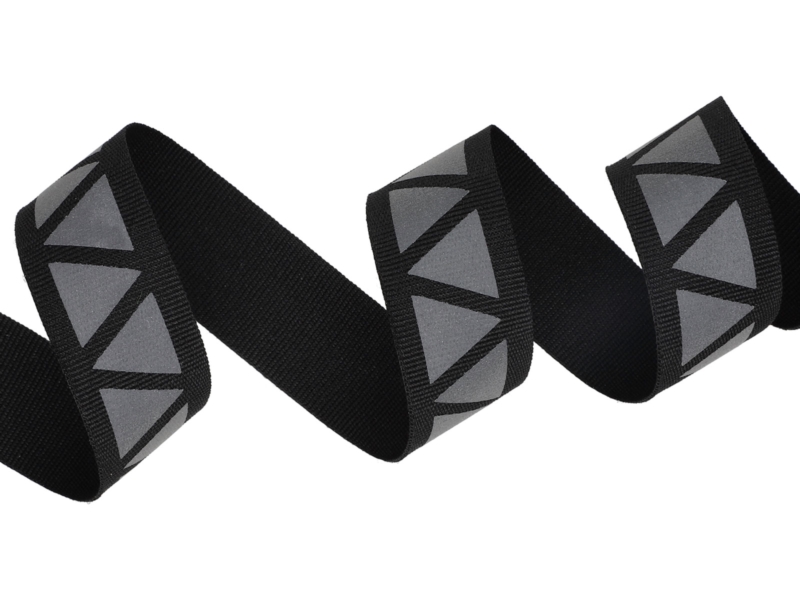 Reflective tape 20 mm black + reflector 50mb