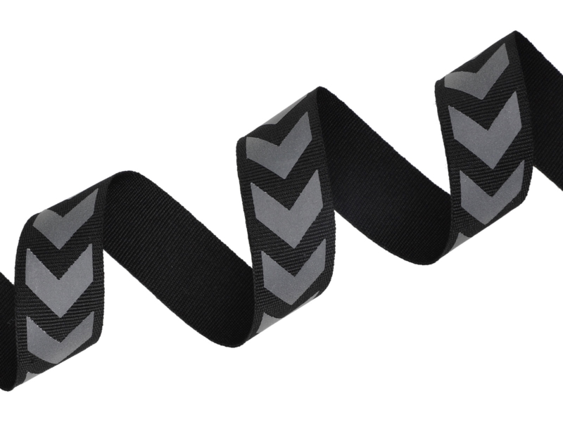 Reflective tape 20 mm black + reflector 50mb