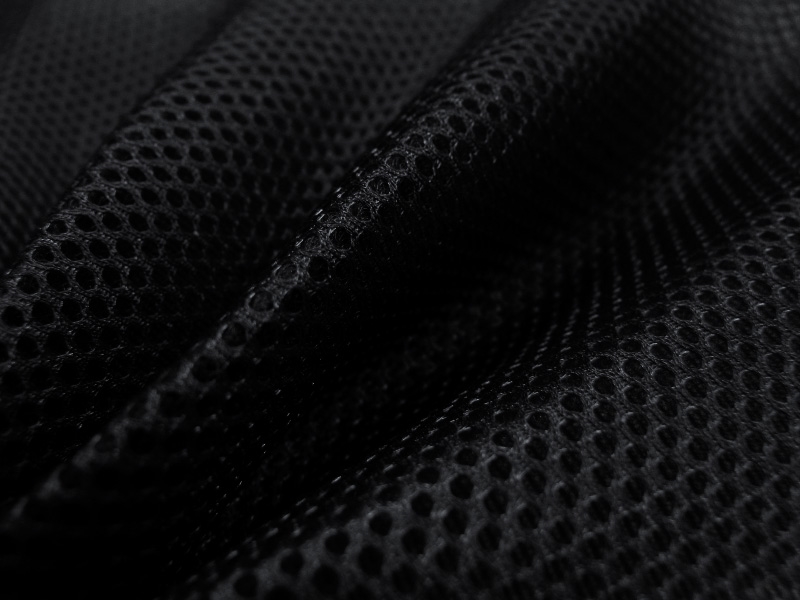 KNITTED MESH BLACK 210 G/M2 150 CM 25 MB