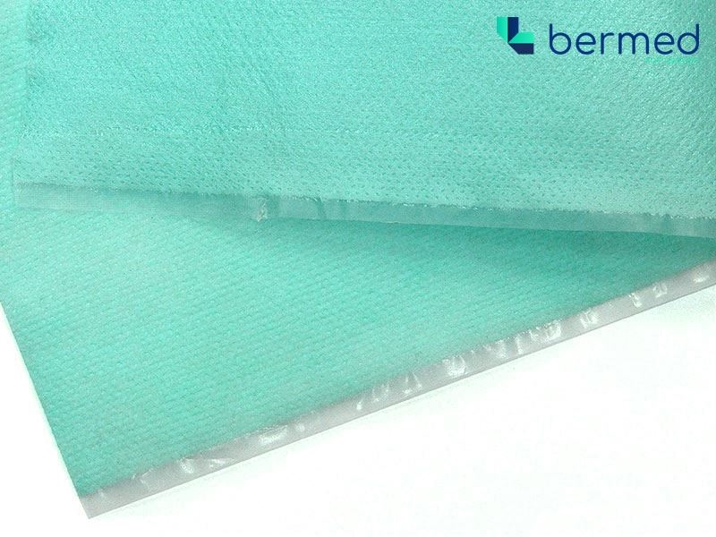 BERMED  MEDIZINISCHES SCHUTZLAMINAT 73 G/M2 GRÜN (EN 14126) 300    M.
