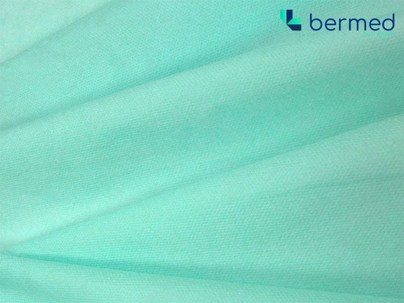 BERMED  MEDICAL PROTECTIVE LAMINATE 73 G/M2 GREEN (EN 14126) 300     M