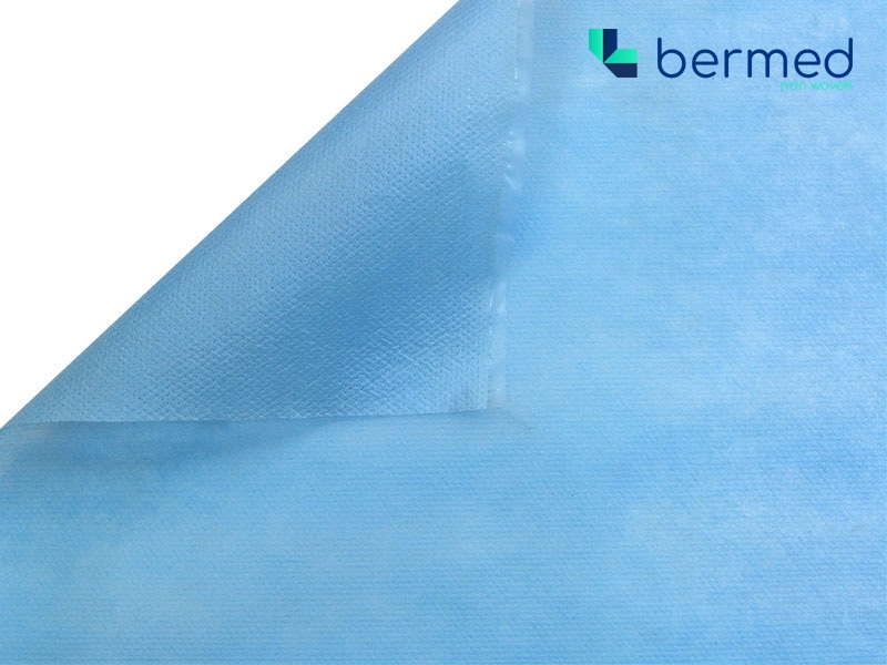 BERMED  MEDIZINISCHES SCHUTZLAMINAT 53 G/M2 BLAU (EN 14126) 300   M.