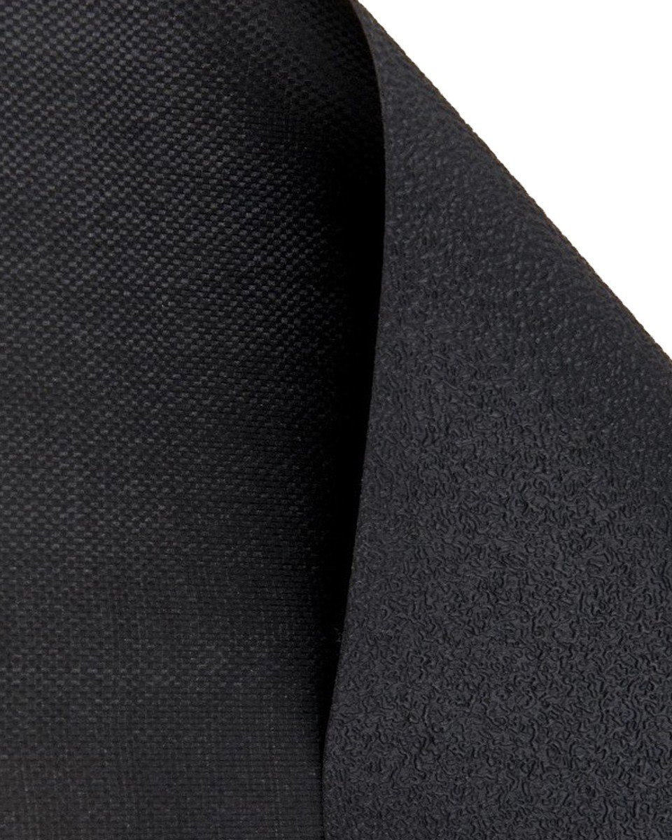 ANTIRUTSCHGEWEBE 0,77 MM 600D  PVC-BESCHICHTET SCHWARZ 580 140 CM 25 LM