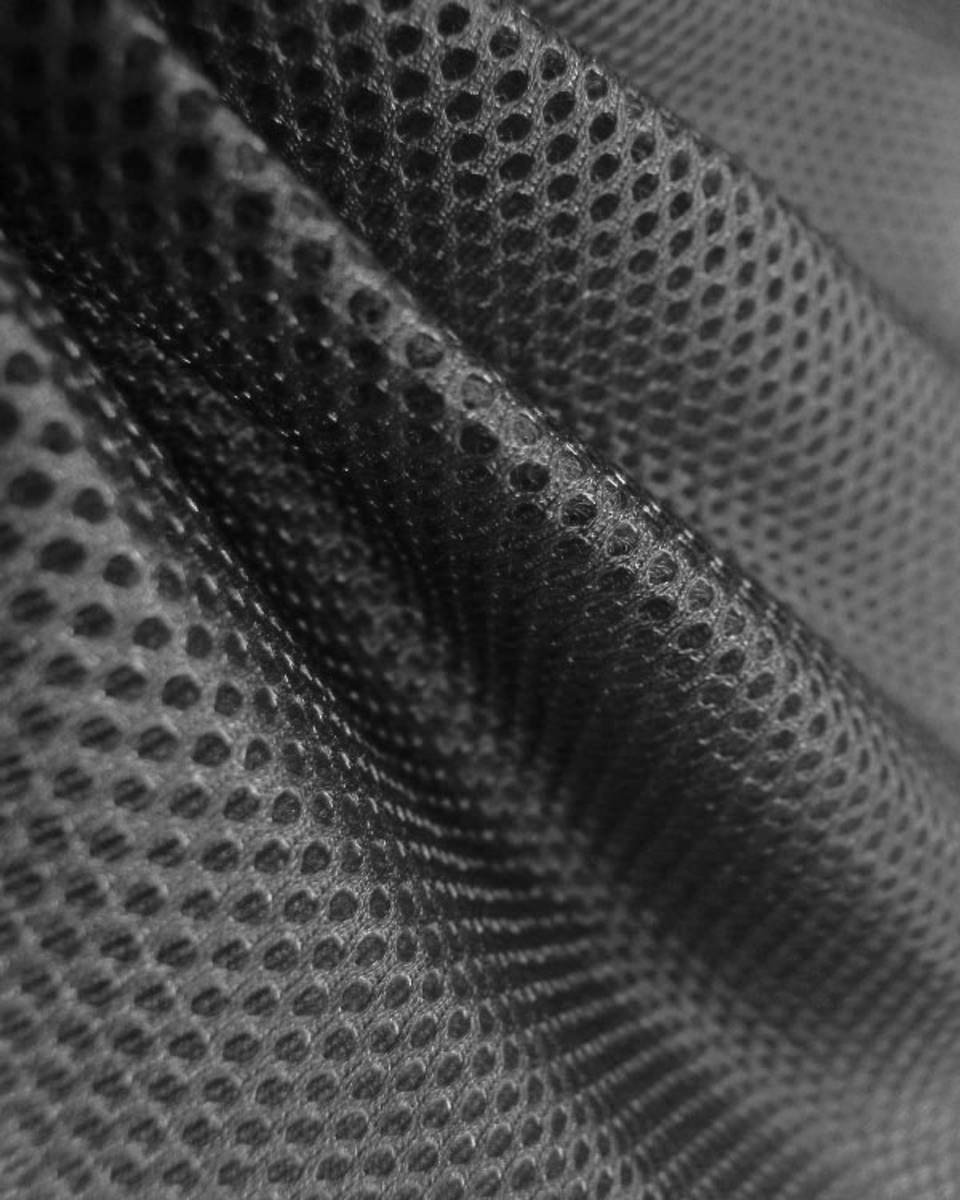 KNITTED  MESH GREY&nbsp210 G/M2 150 CM 25 MB