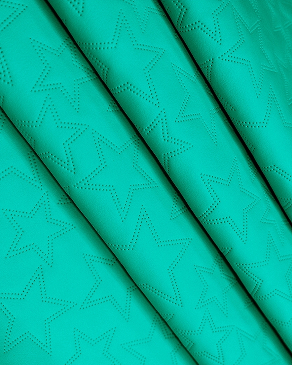 IMITATION QUILTED LEATHER STARS TURQUOISE 140 CM 1 MB