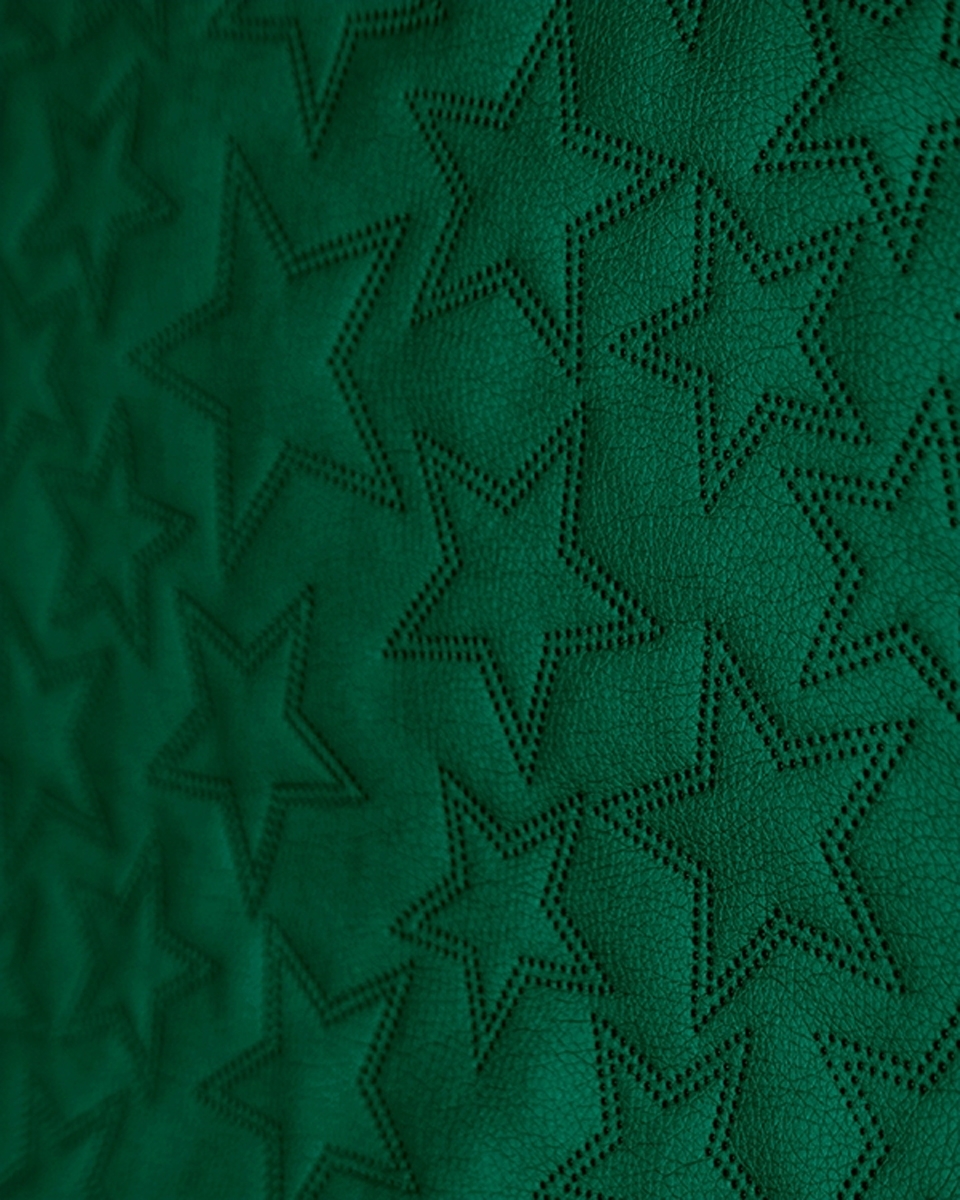 IMITATION QUILTED LEATHER STARS METALLIC GREEN 140 CM 1 MB